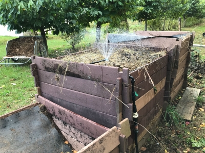 Compost sprinkler